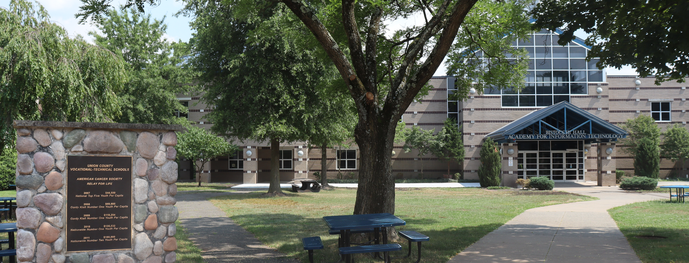 Picture of the UCVTS Campus Green