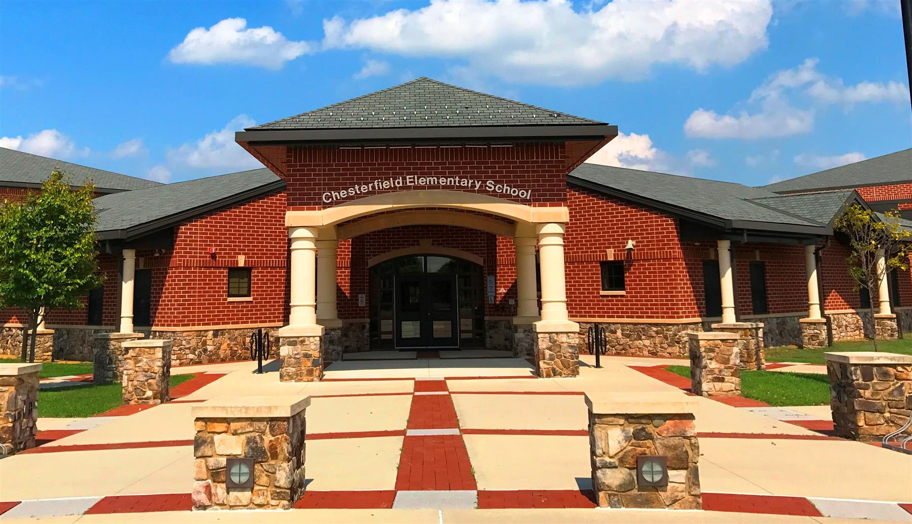 Image of the front of Chesterfield Elemntary School during the day