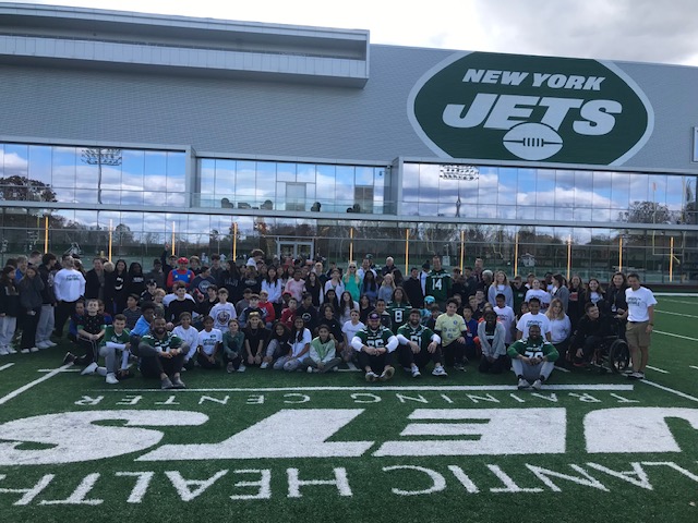 ABLE PE Classes Visit NY Jets Training Camp