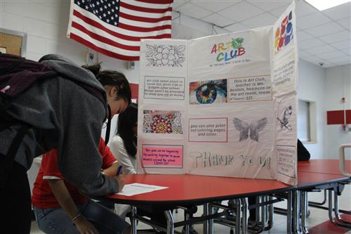AHHS Club Fair shows the possibilities | News Article