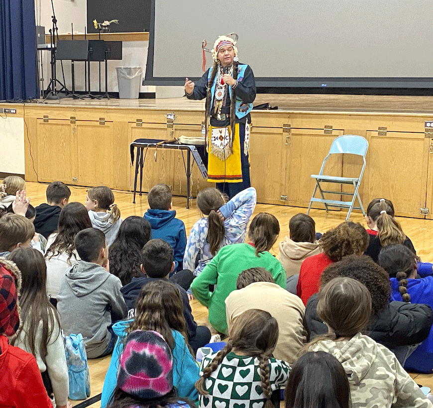 Rogaled SIS Students Regaled by Nez Perce Member Whitebull | Article