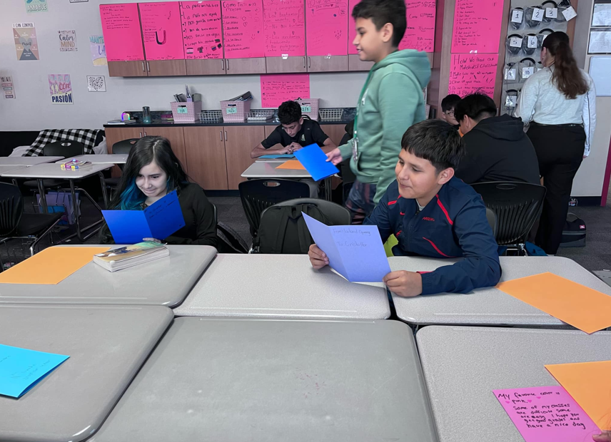 6th Graders Receive Pen Pal Letters From High School | Campus Life Details