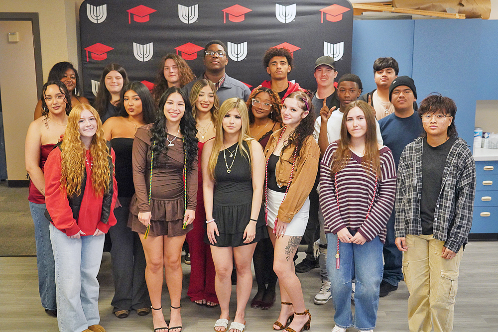 20 Recognized At Block 3 Alt Ed Graduation | Campus Life Details