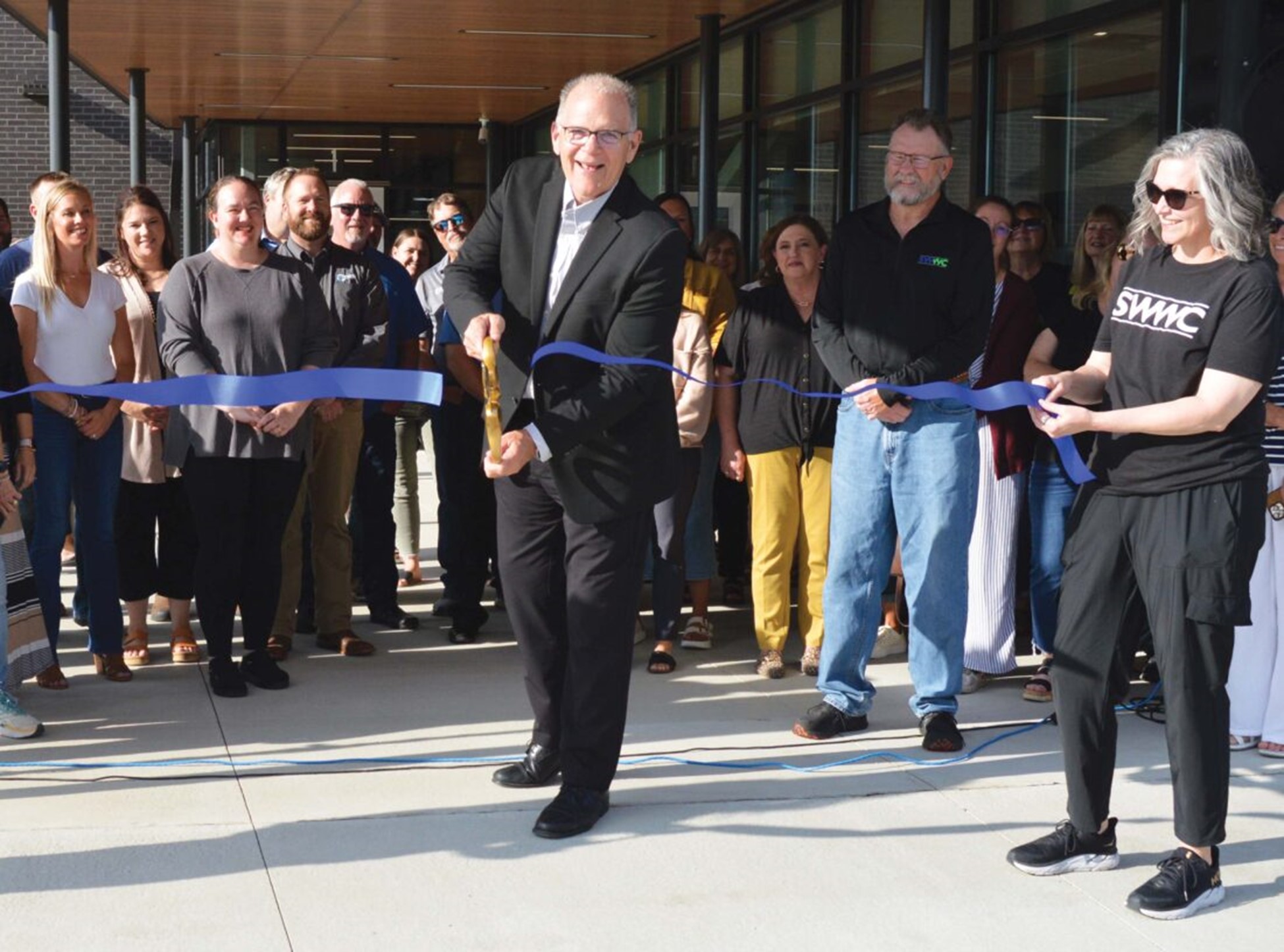 ribbon cutting