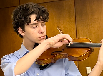 Discovery High School student selected for Honors Symphony