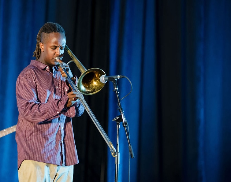 Anthony Tolve Showcase of the Arts | Voices From The Ridge