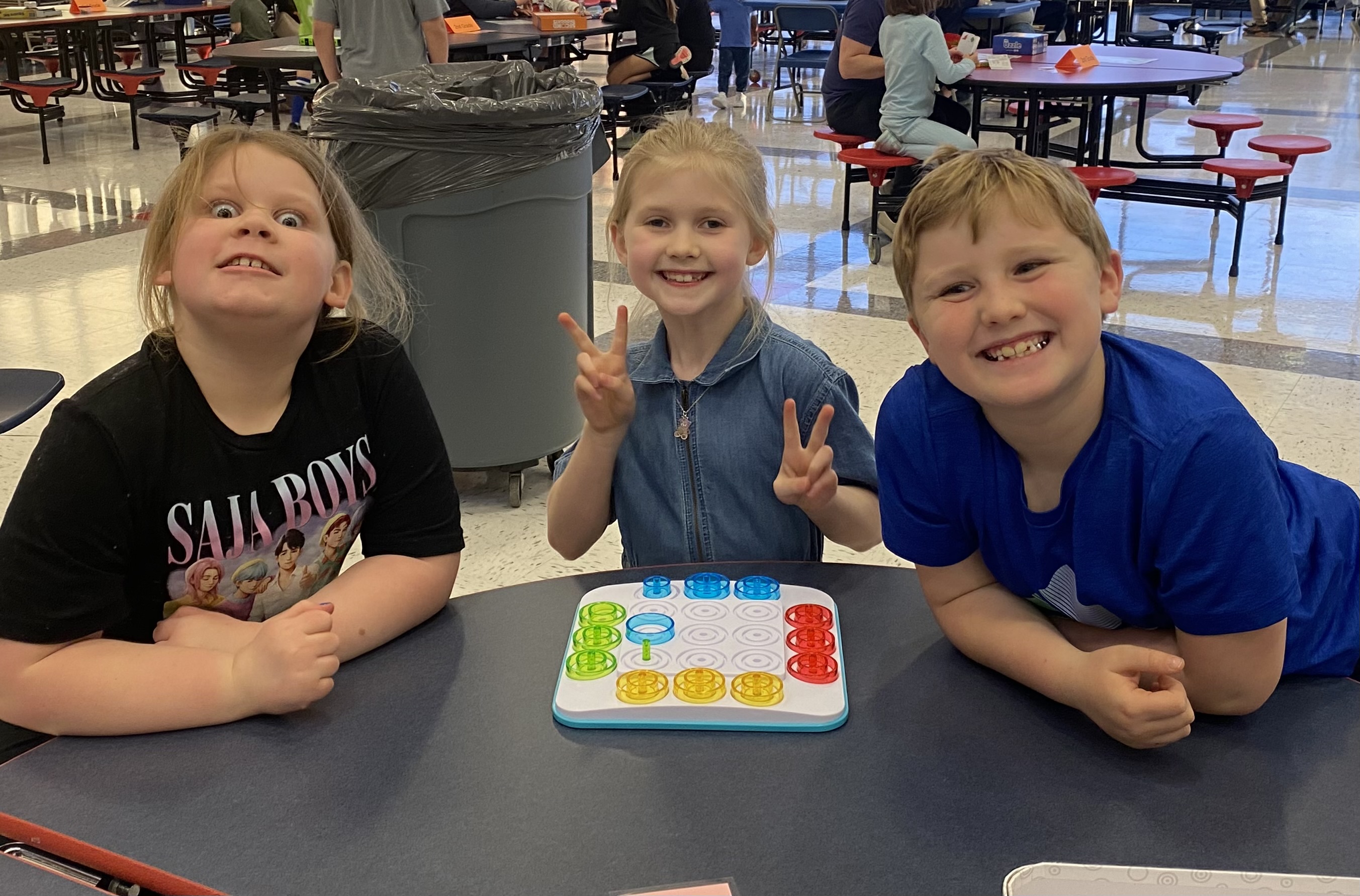 Friends playing games at the Horizons Family Night