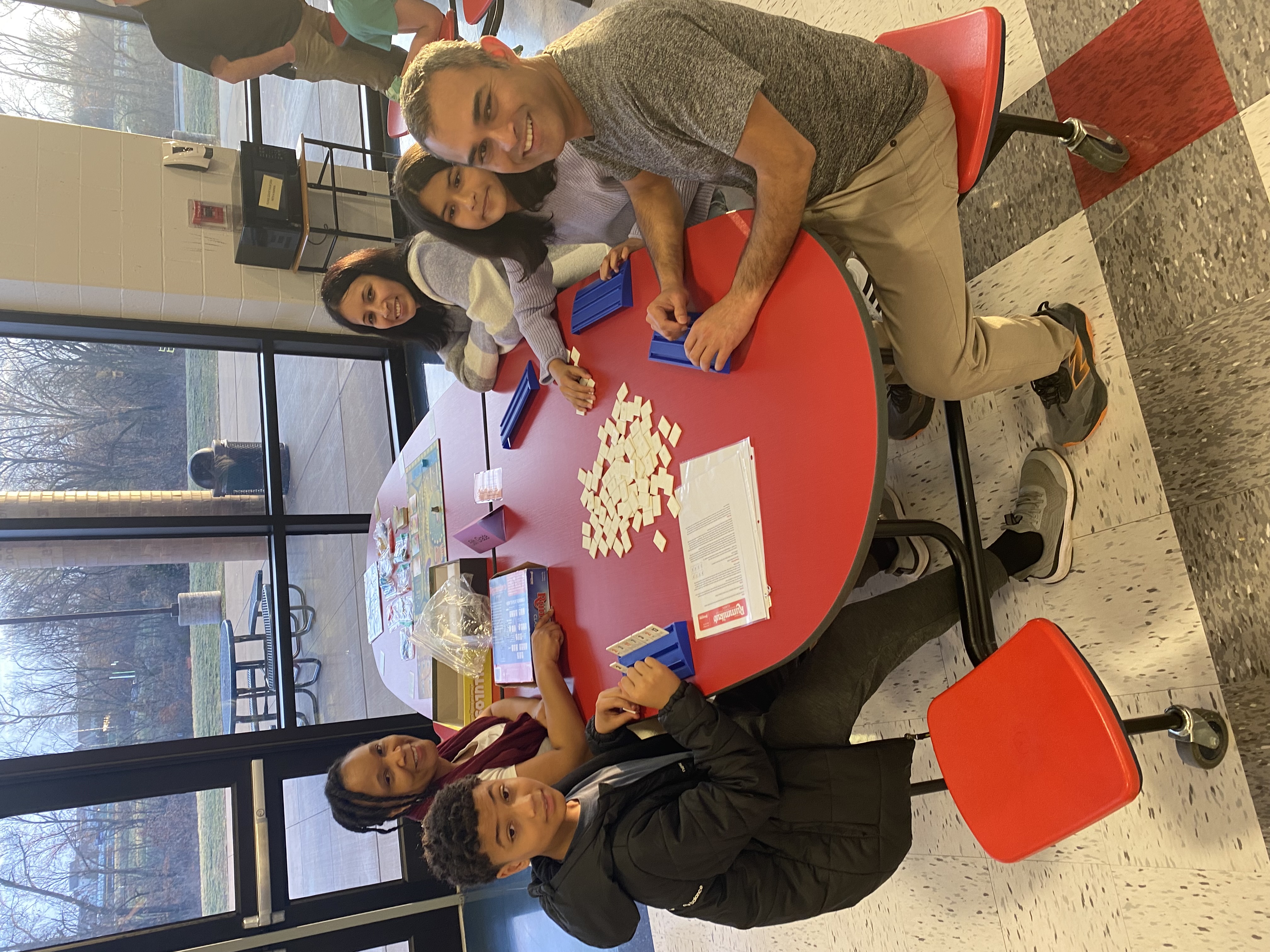 Family playing board games at the Horizons Family Night