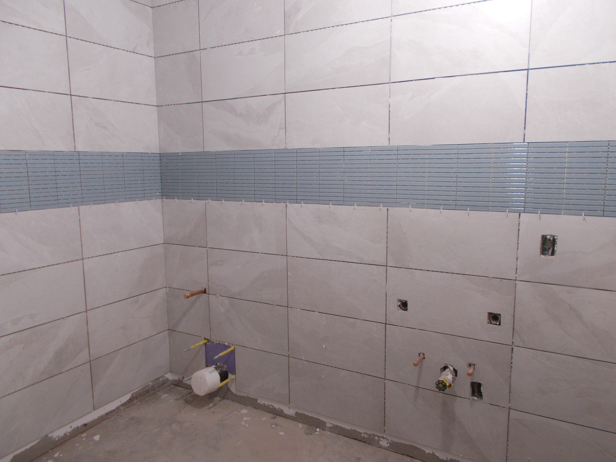 Bathroom tiling on the first floor of La Grande