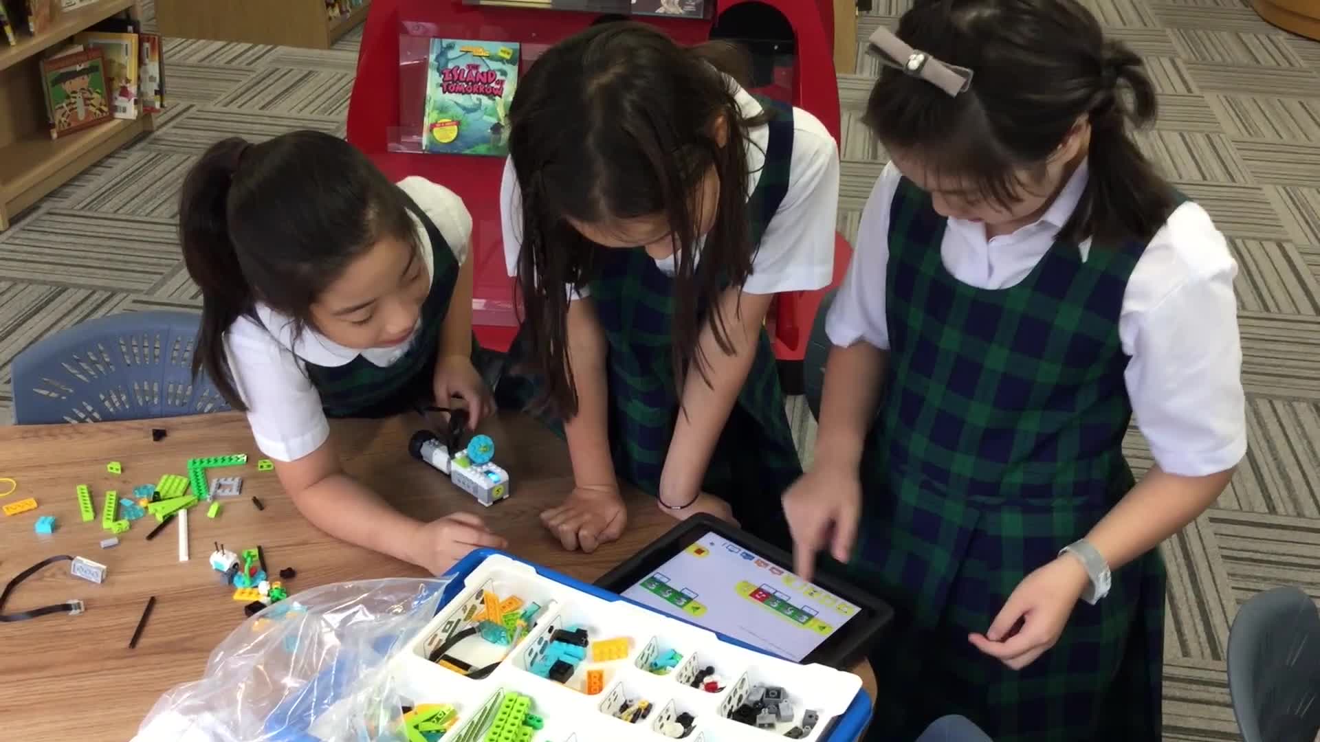 school bolsa for 9 year old boy