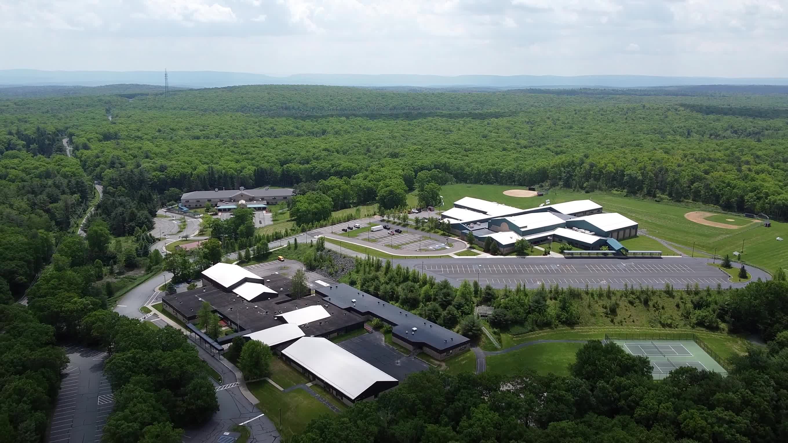 Home - Dingman Delaware Elementary School